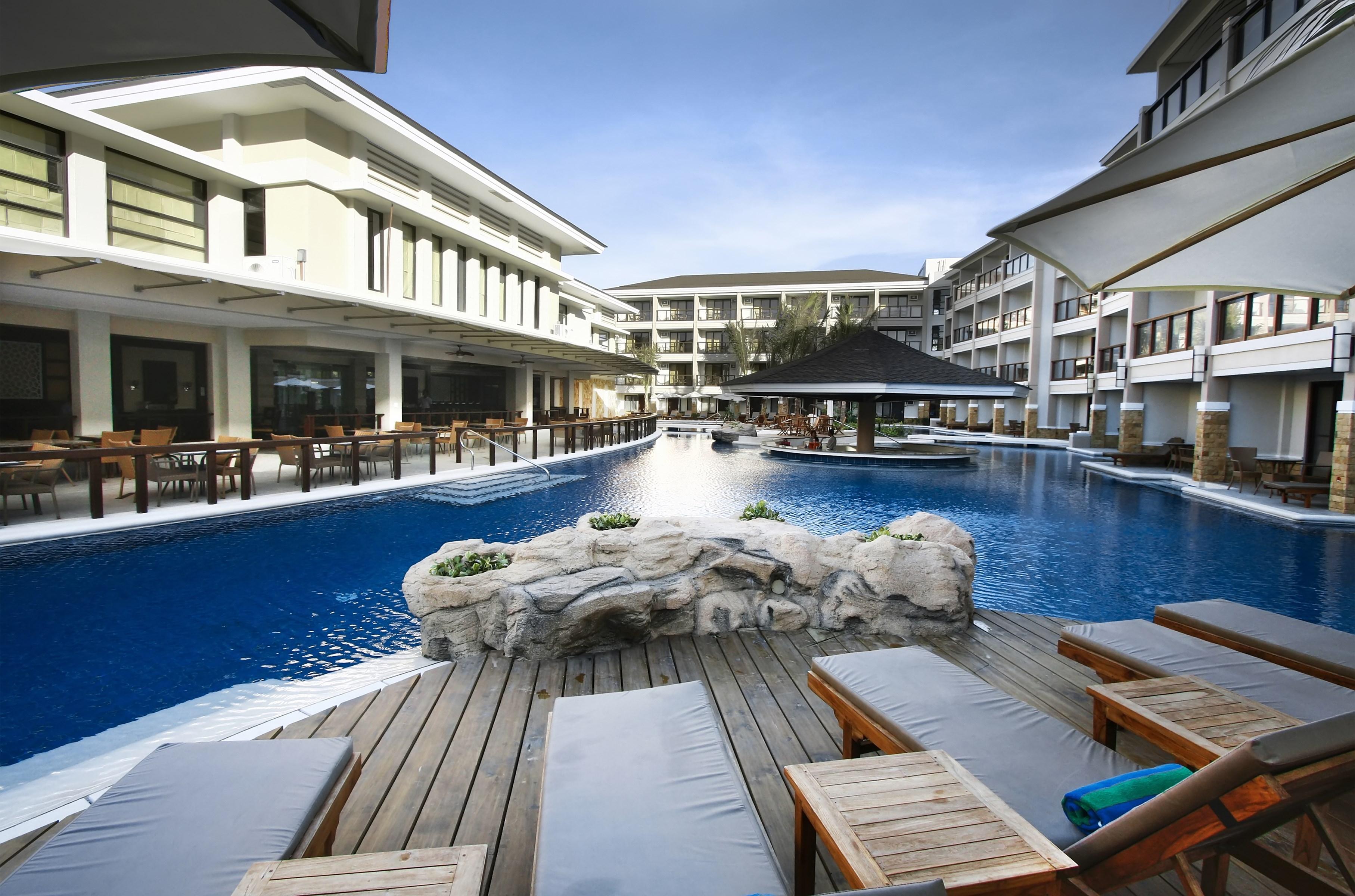 Henann Lagoon Resort Balabag  Bagian luar foto
